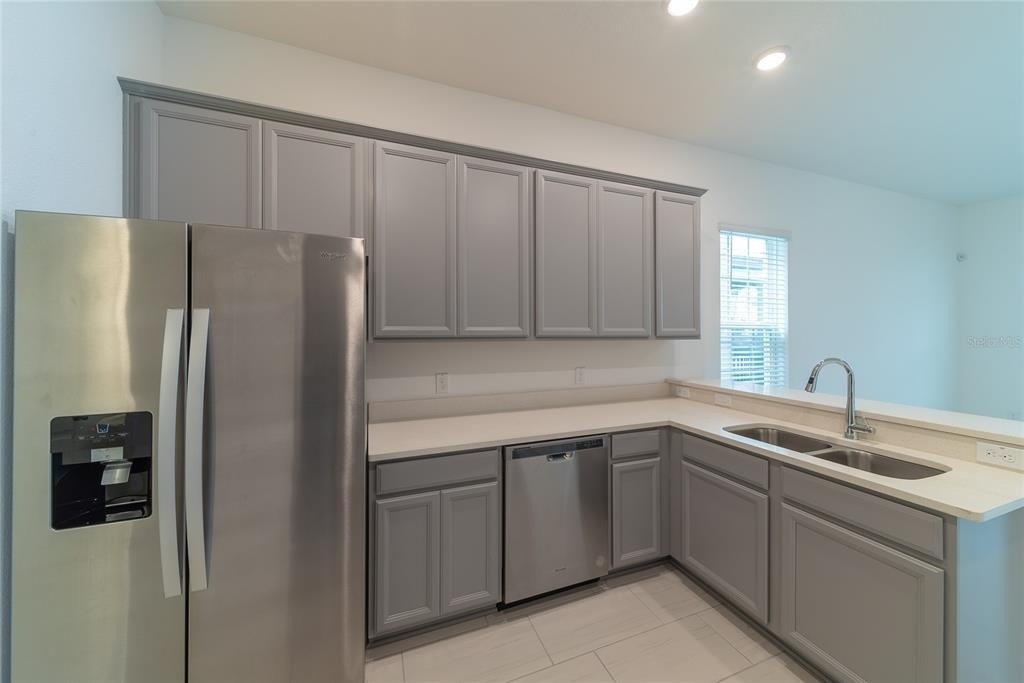 1524 Astoria Arbor Lane - Photo 4