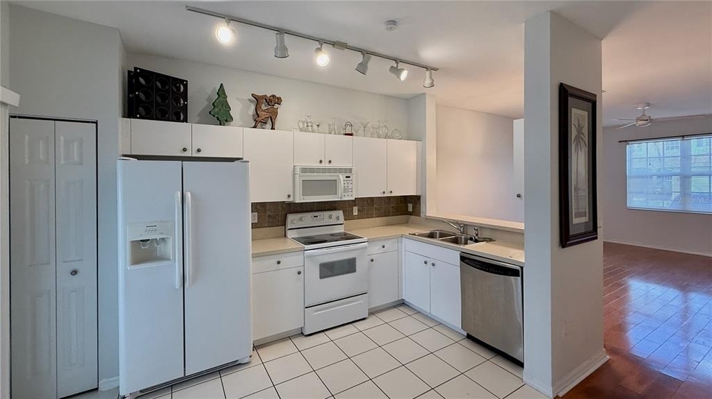 3620 Pine Oak Circle - Photo 4