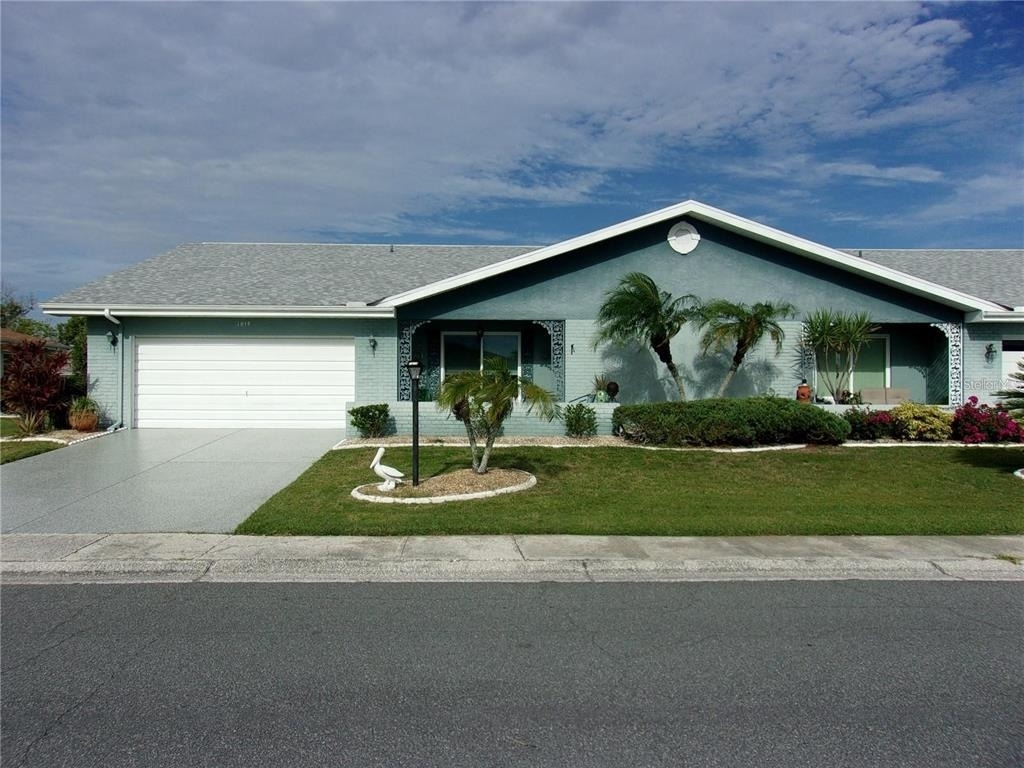 1814 Columbine Place - Photo 0