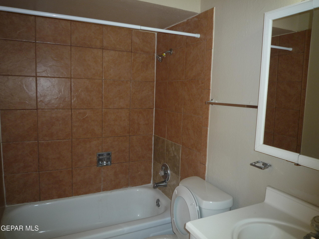 11128 Wharf Cove Drive - Photo 7