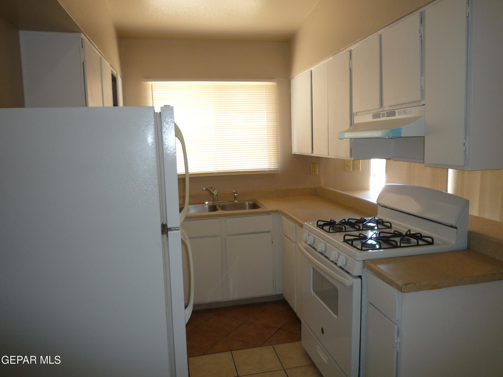 11128 Wharf Cove Drive - Photo 4