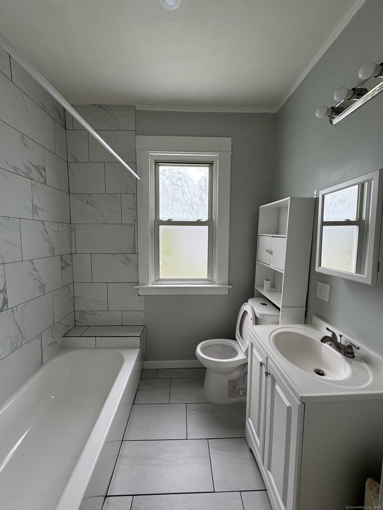 918 Winchester Avenue - Photo 3