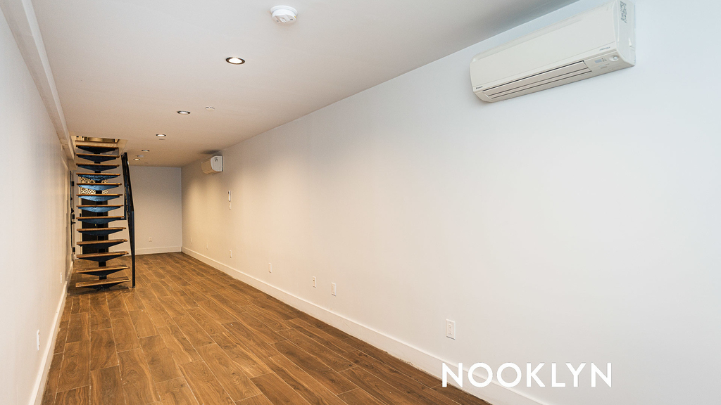 1337 Gates Avenue - Photo 13