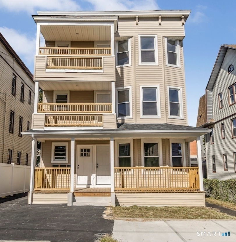 82-86 Waldorf Avenue - Photo 0
