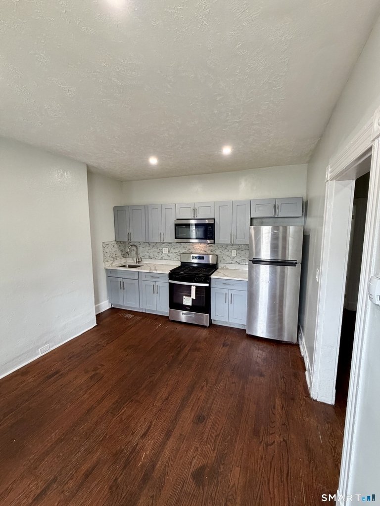 139 Poplar Street - Photo 26