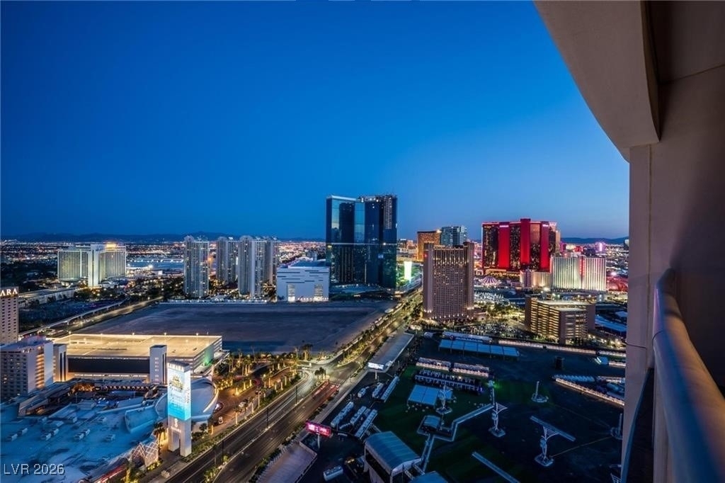 200 W Sahara Avenue - Photo 3