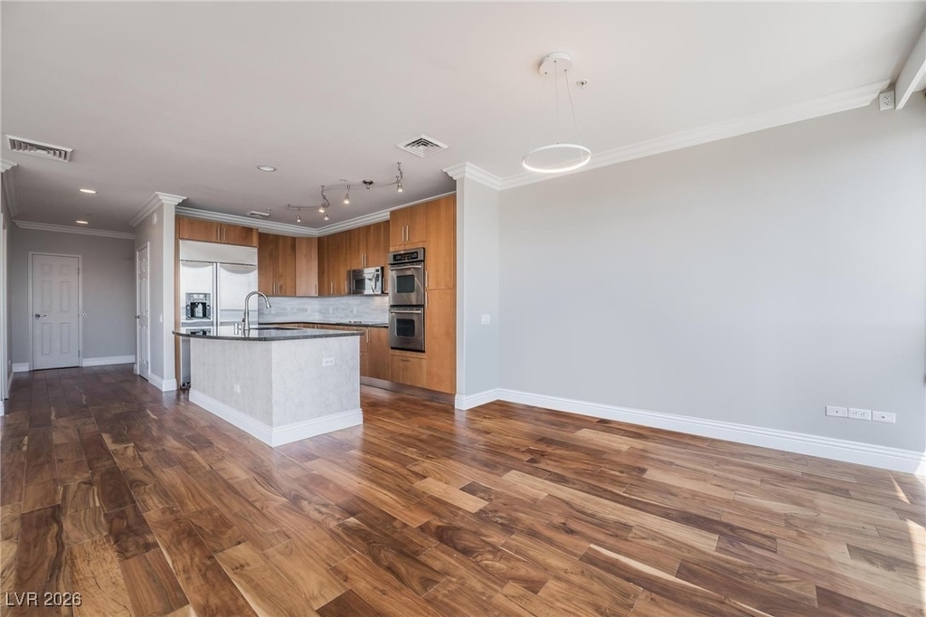 200 W Sahara Avenue - Photo 9