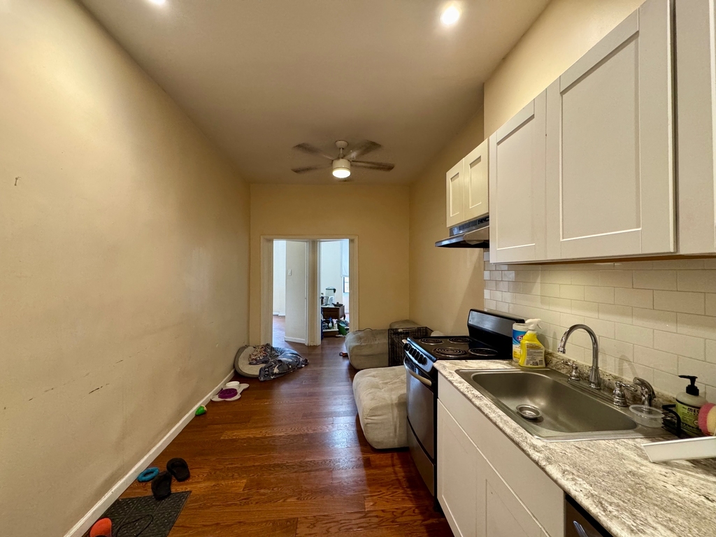 329 East 116th Street - Photo 5