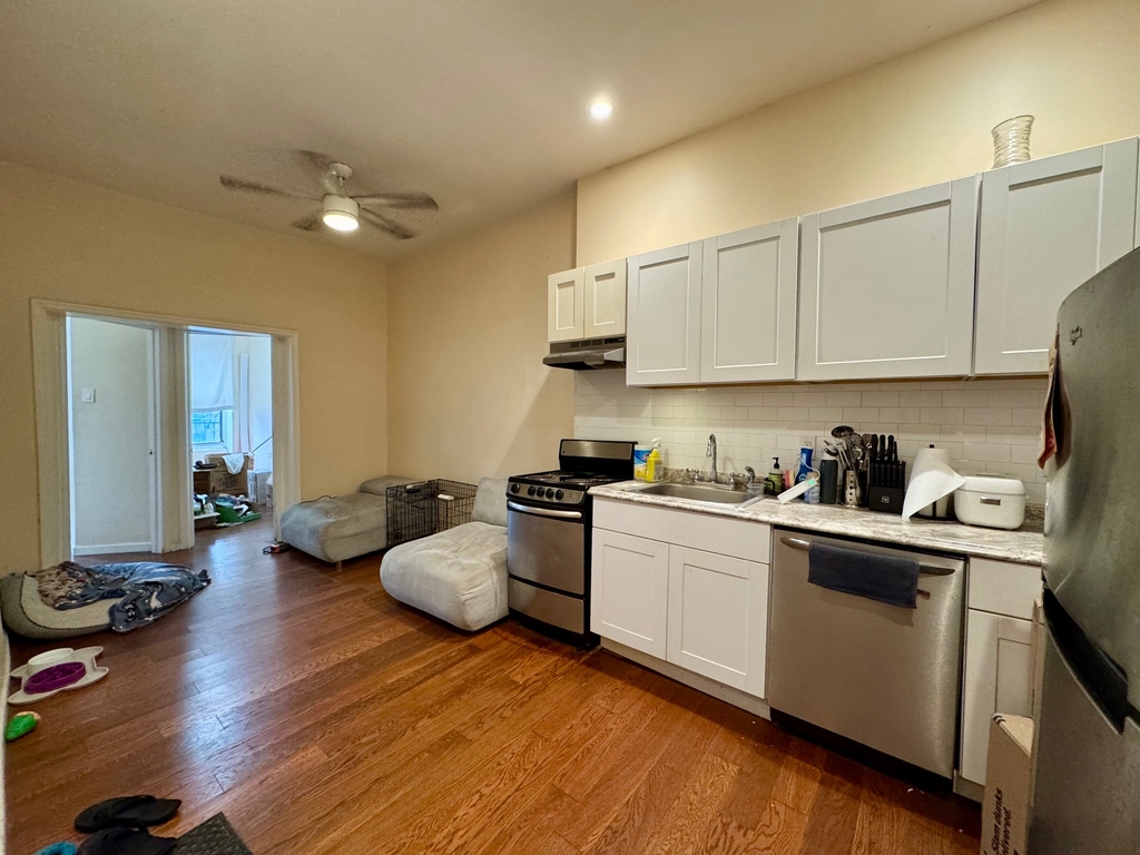 329 East 116th Street - Photo 4