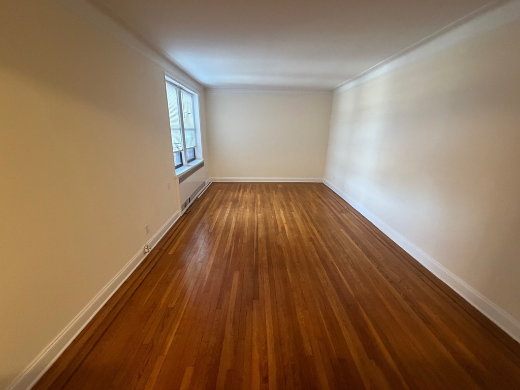36-35 167th Street - Photo 8