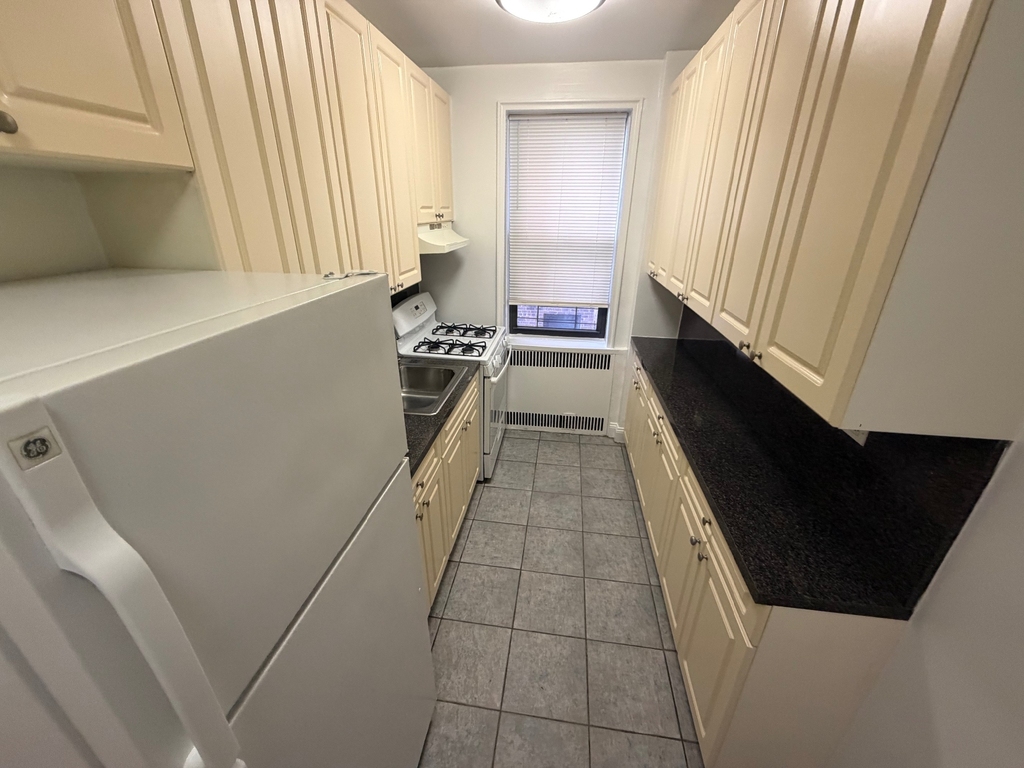 36-35 167th Street - Photo 3