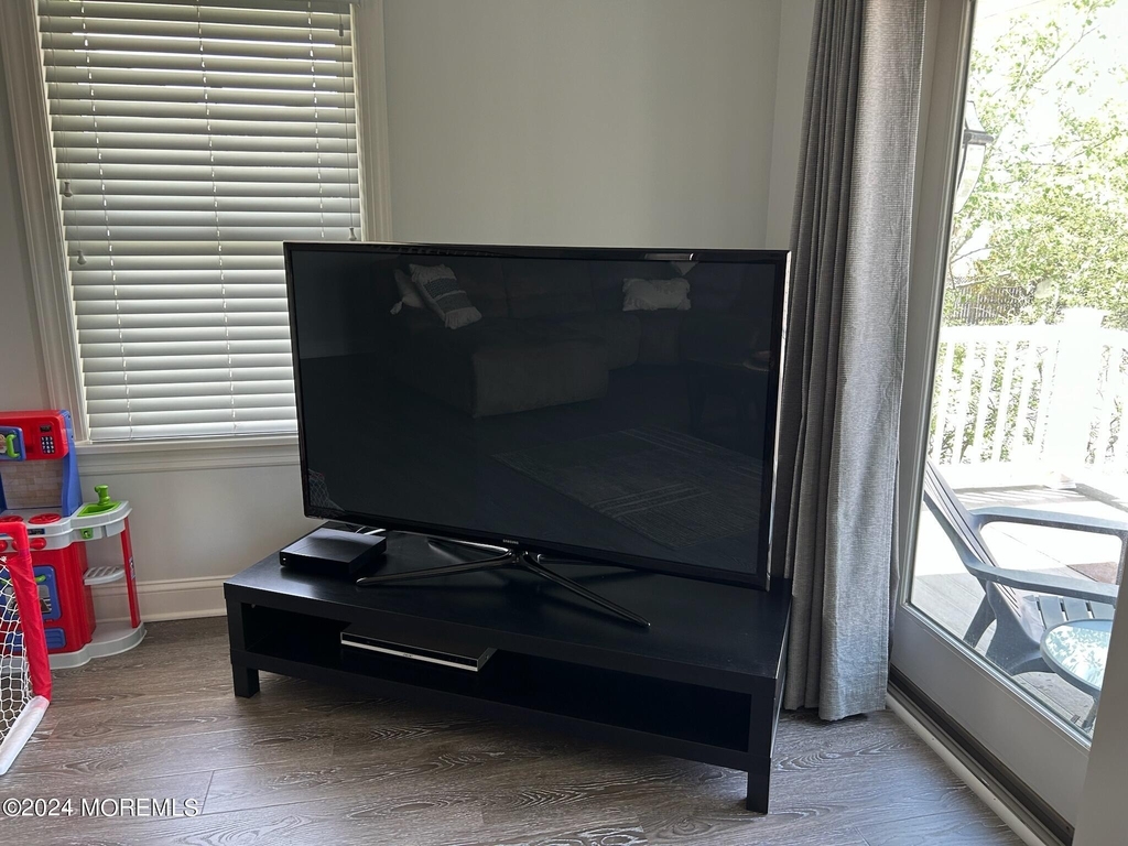 111 Jersey City Avenue - Photo 11