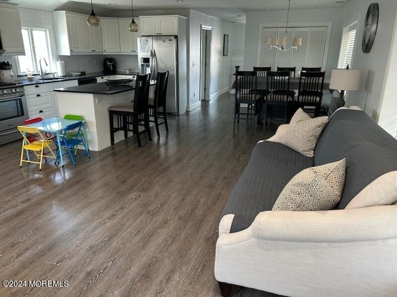 111 Jersey City Avenue - Photo 2