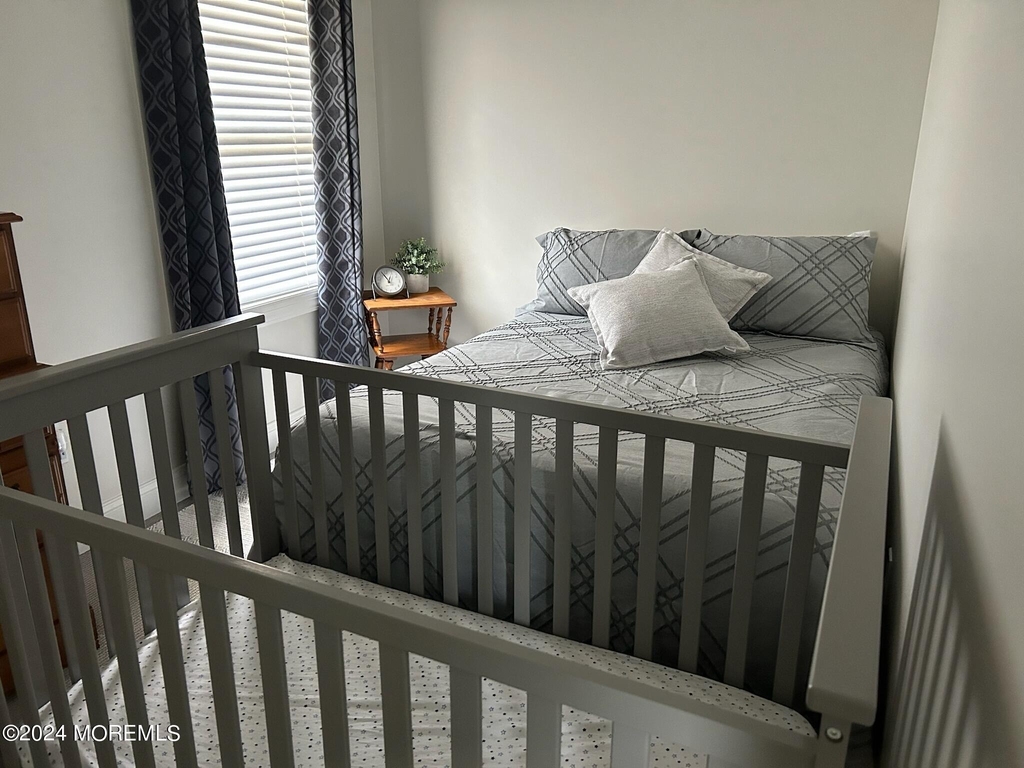 111 Jersey City Avenue - Photo 5