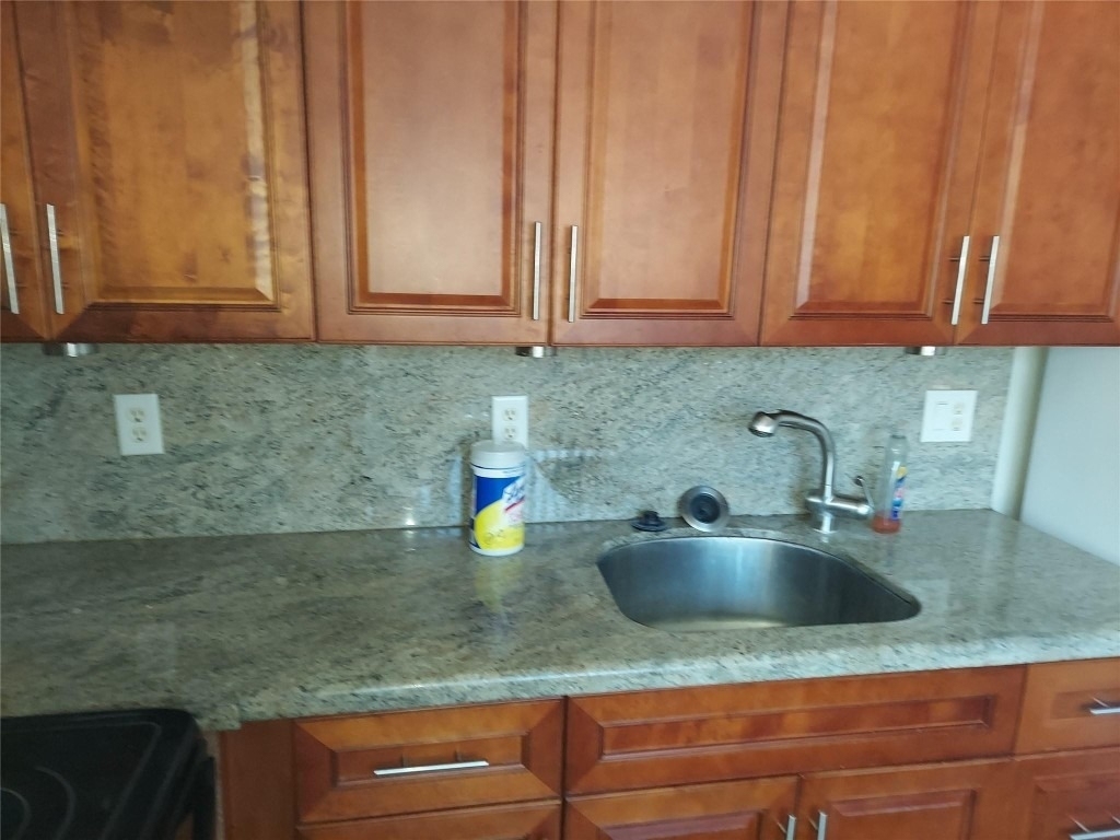1829 N Dixie Highway - Photo 0