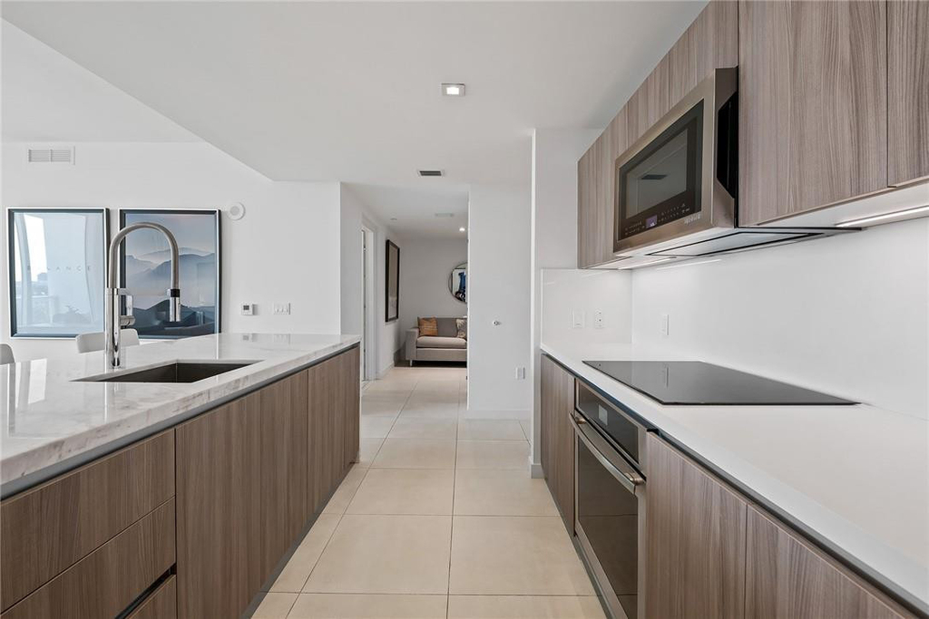 401 N Birch Road - Photo 6