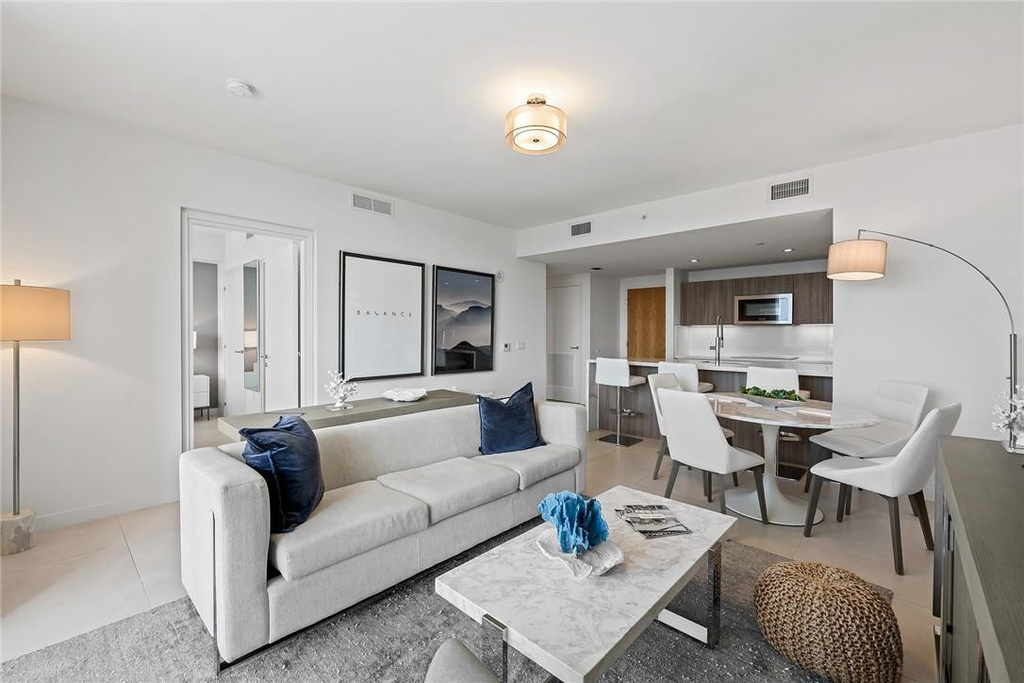401 N Birch Road - Photo 3