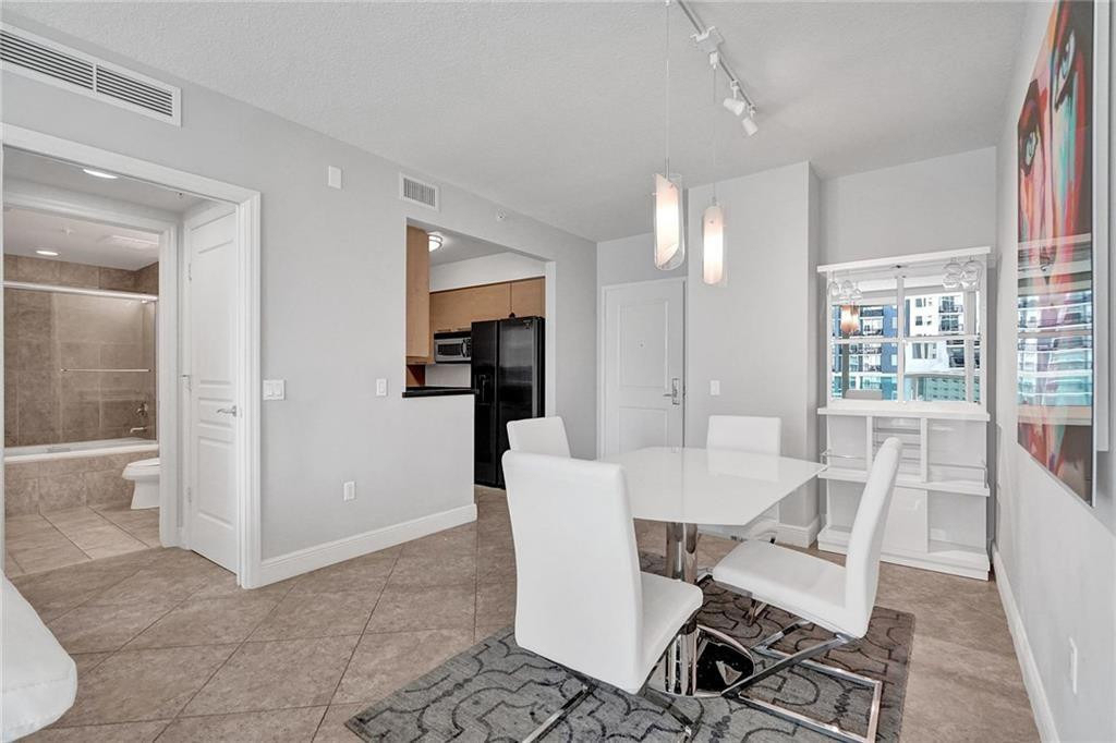 350 Se 2nd Street - Photo 18