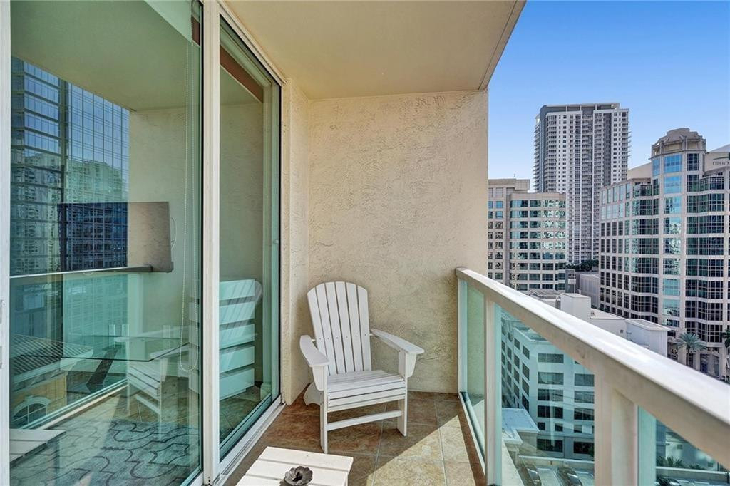350 Se 2nd Street - Photo 10