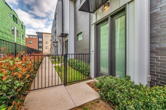 1813 Park Avenue - Photo 3