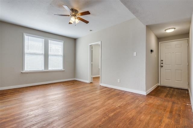 2309 Wesley Street - Photo 3