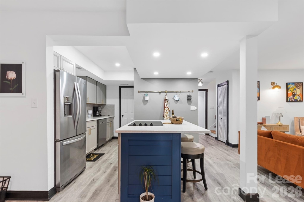 25033 Molokai Drive - Photo 6