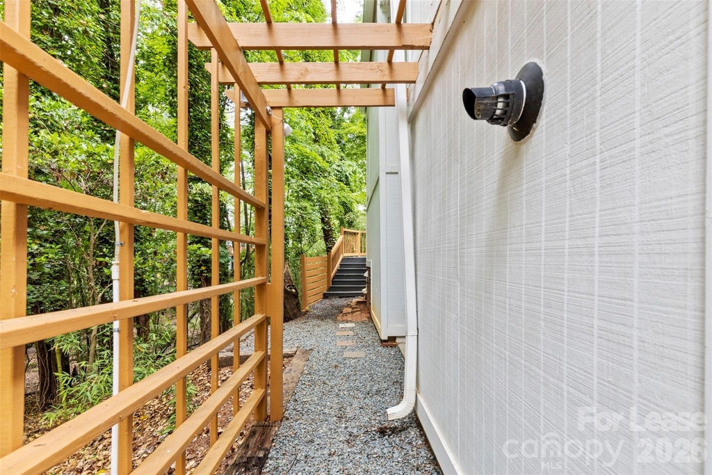 25033 Molokai Drive - Photo 28