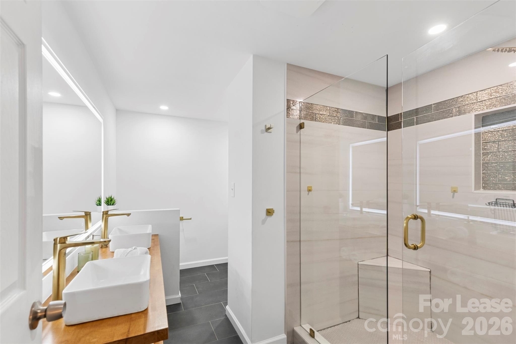 25033 Molokai Drive - Photo 17