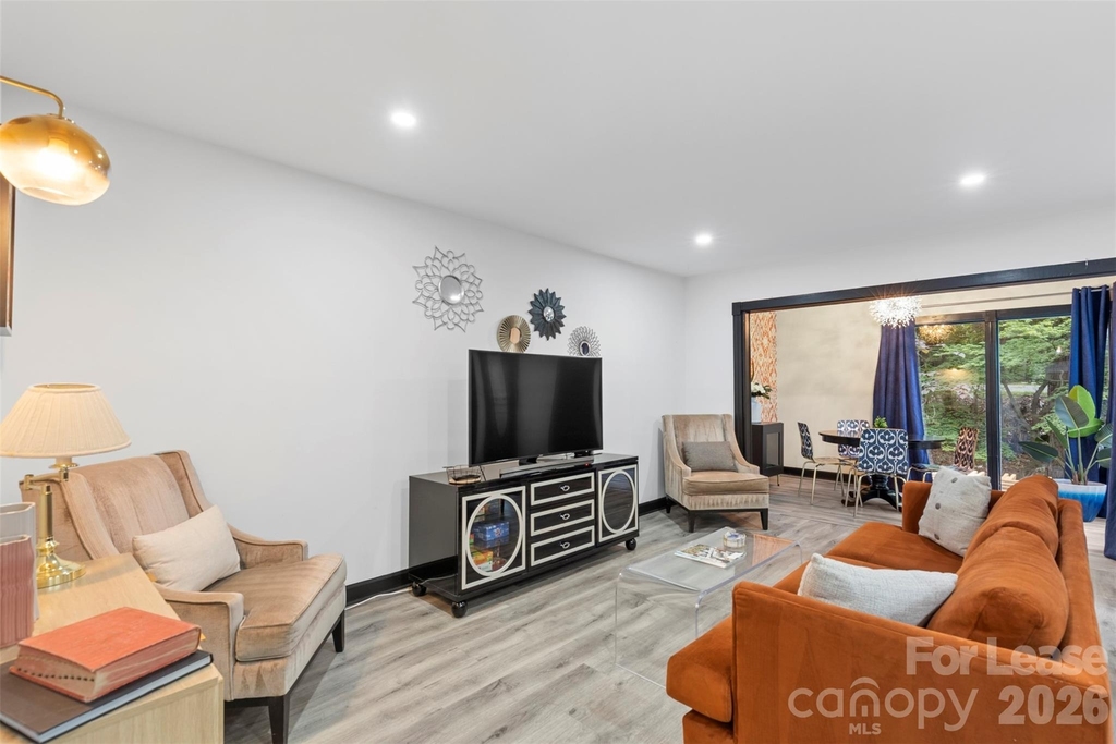 25033 Molokai Drive - Photo 2