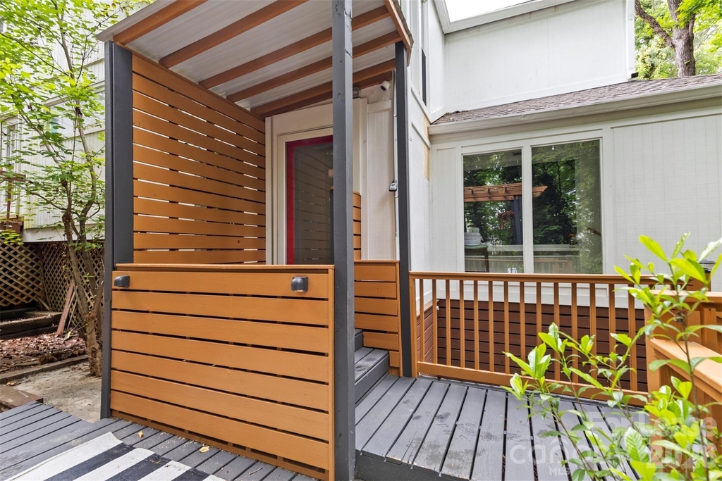 25033 Molokai Drive - Photo 23