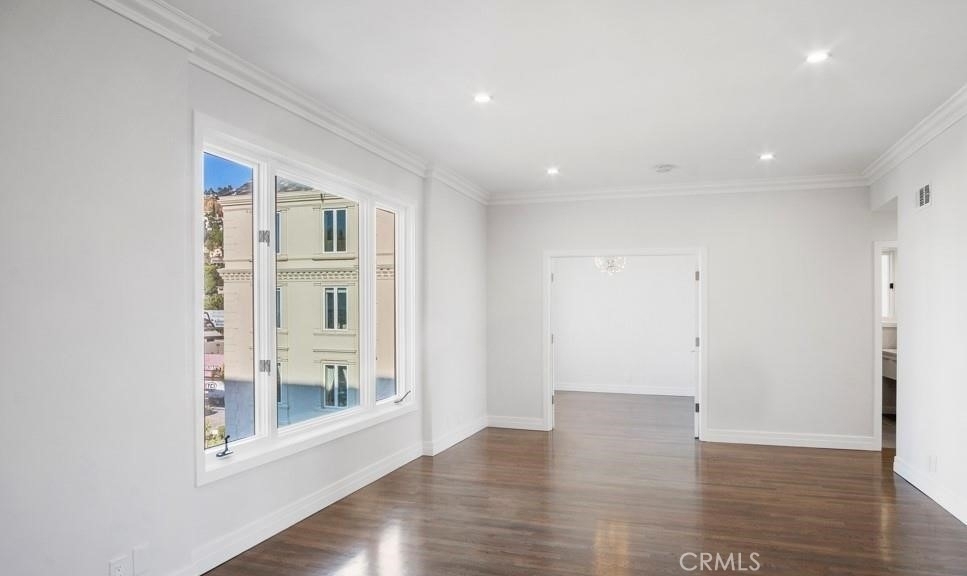 1424 N Crescent Heights Boulevard - Photo 3