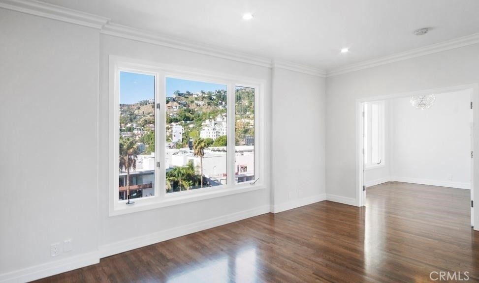 1424 N Crescent Heights Boulevard - Photo 7