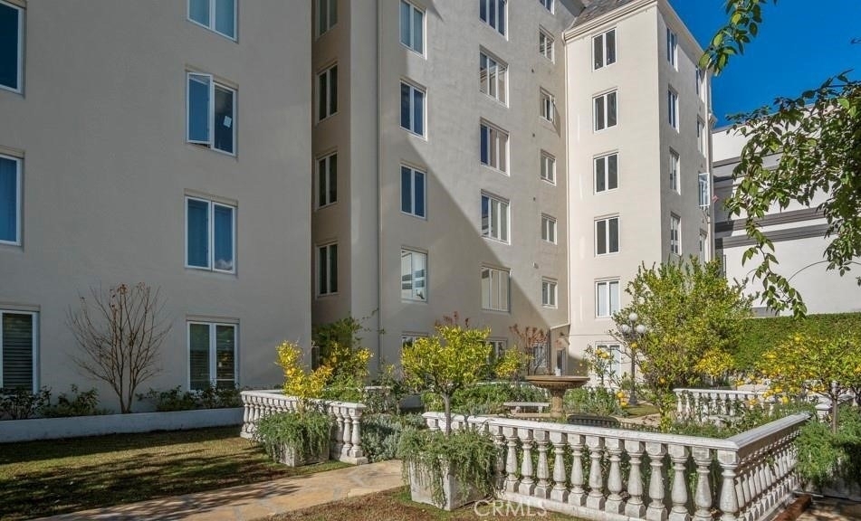 1424 N Crescent Heights Boulevard - Photo 30