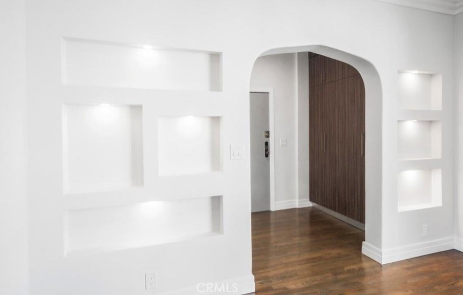 1424 N Crescent Heights Boulevard - Photo 8
