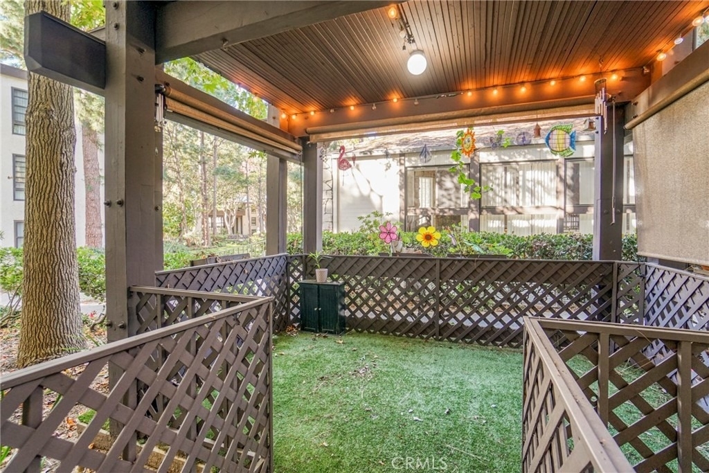 7765 W 91st St. - Photo 13