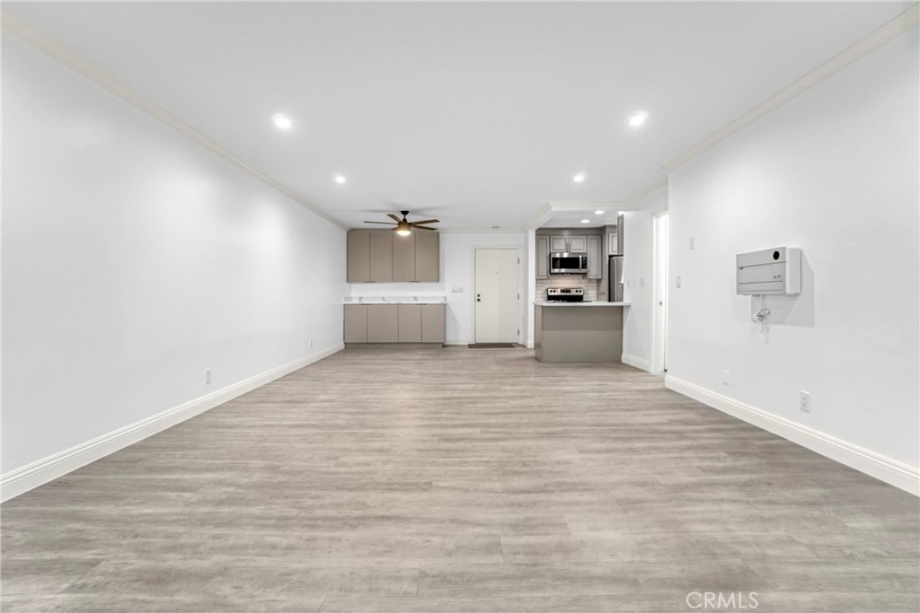 7765 W 91st St. - Photo 8