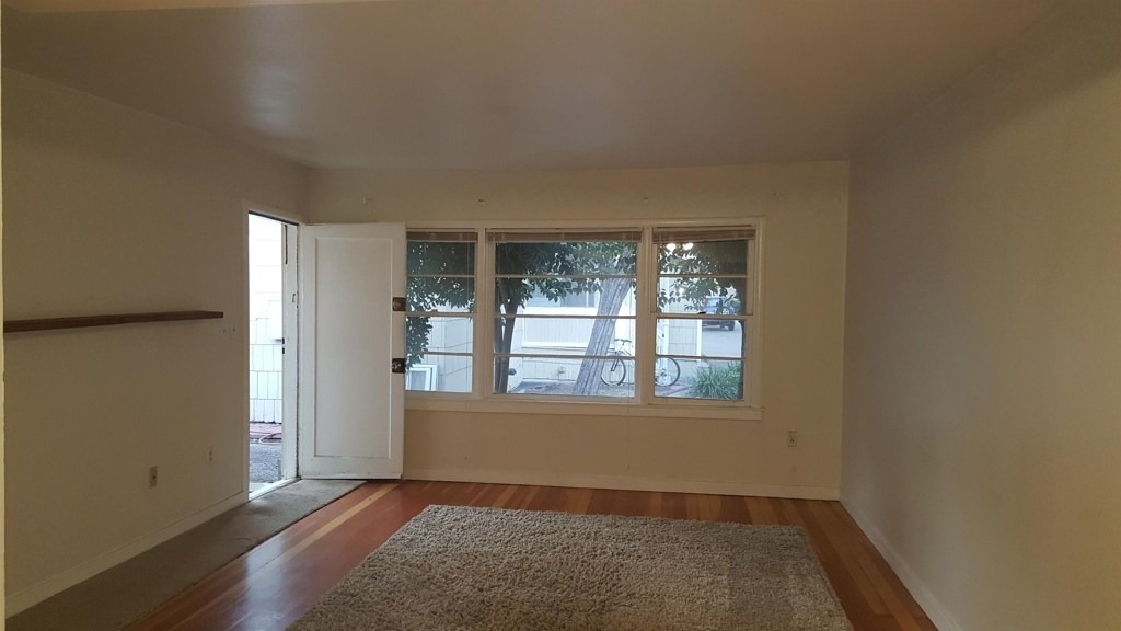 627 Rose Avenue - Photo 3