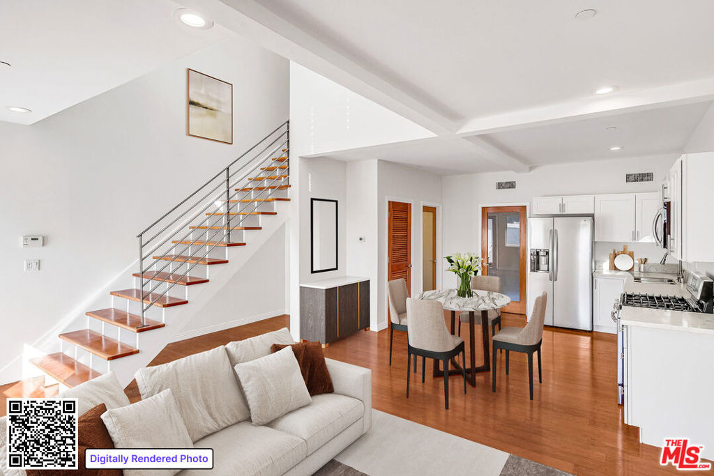 1411 Cloverfield Boulevard - Photo 1