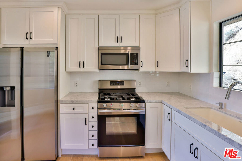 22227 Pacific Coast Highway - Photo 29