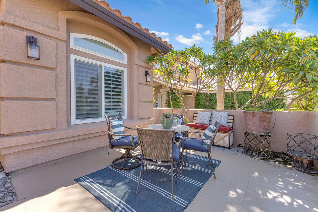 44310 Villeta Drive - Photo 2