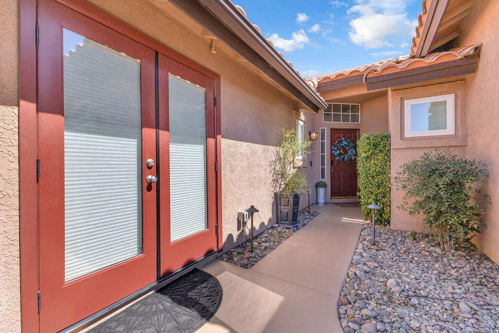 44310 Villeta Drive - Photo 3
