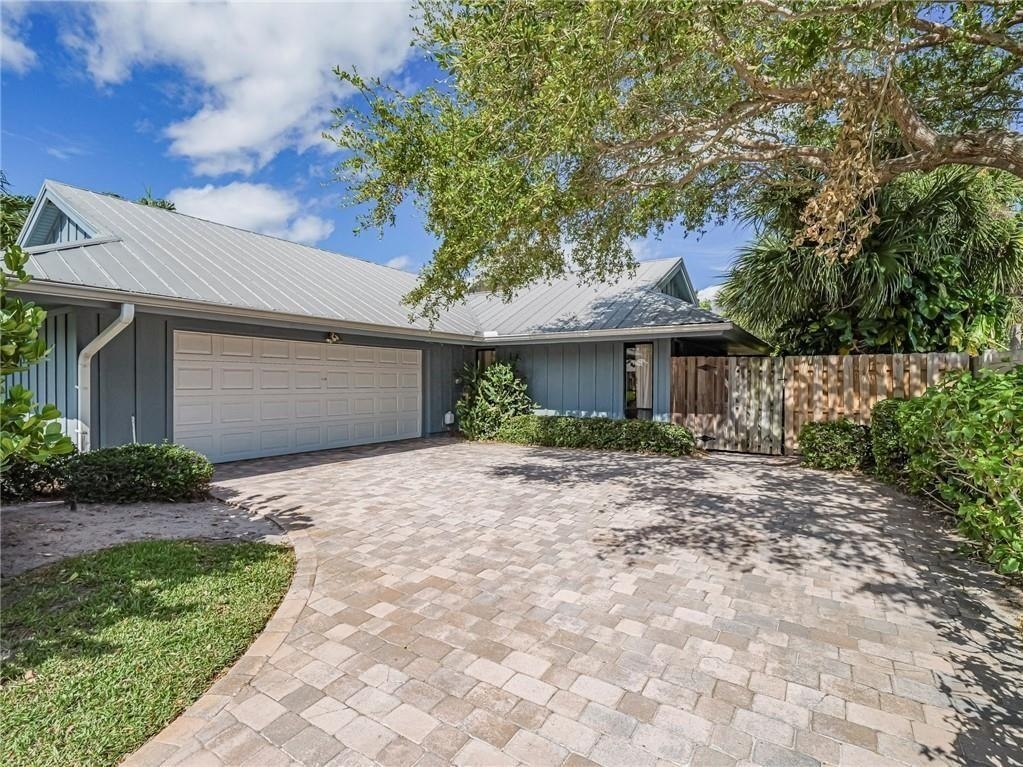 1330 Shorewinds Lane - Photo 6