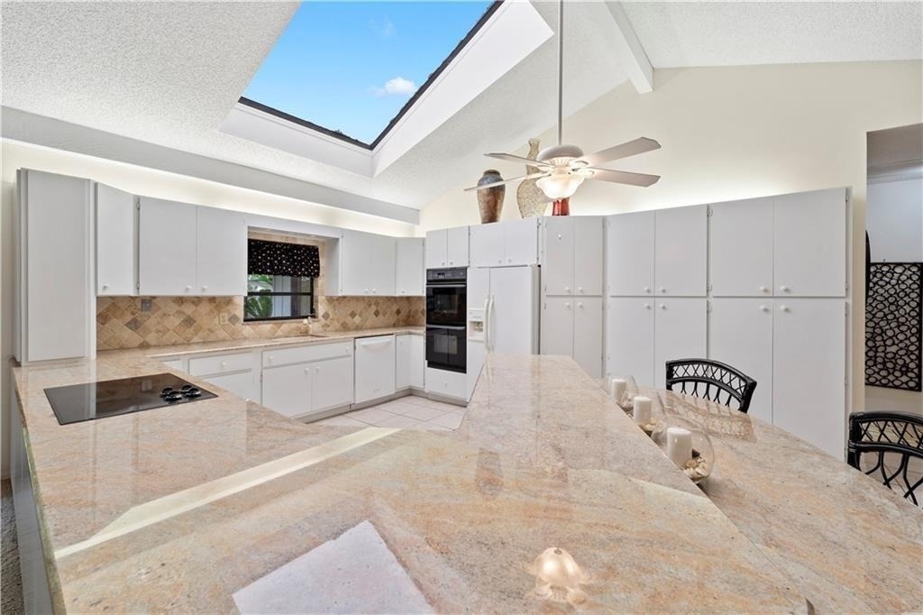 1330 Shorewinds Lane - Photo 30