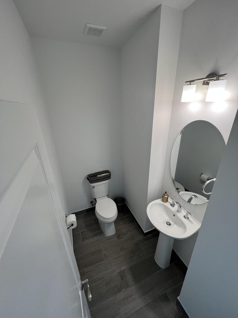 562 Parsons Way - Photo 7