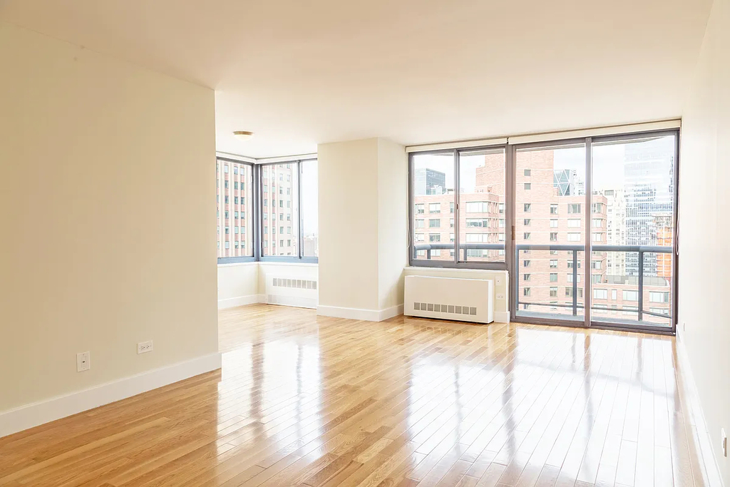 west 48th - Photo 0