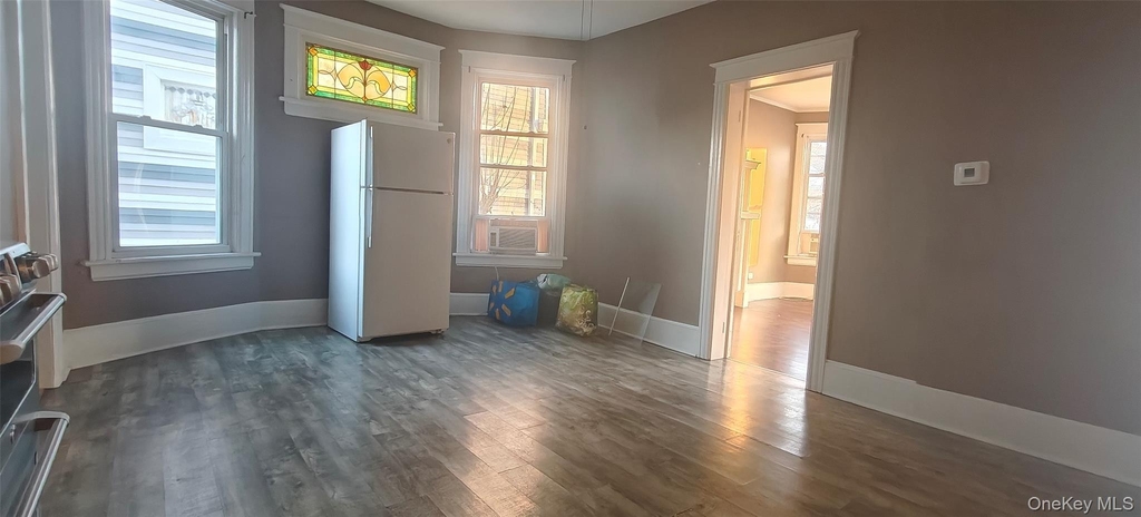27 Franklin Street - Photo 3