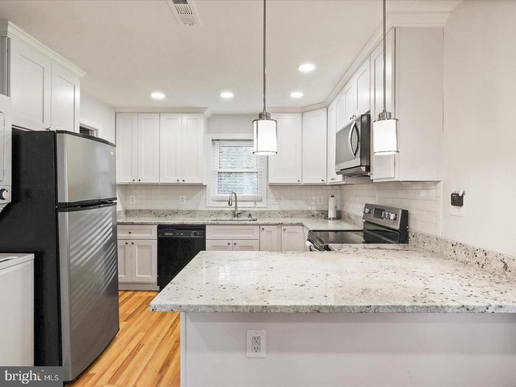 5883 Blaine Drive - Photo 3