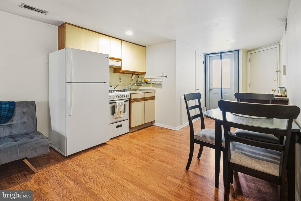 788 S 2nd Street - Photo 4