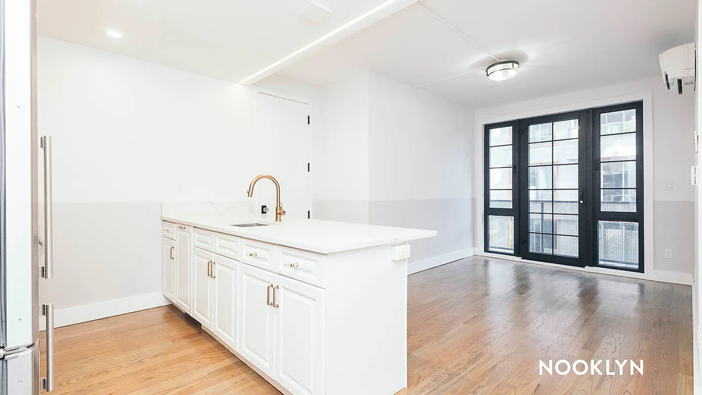 115 Stanwix Street - Photo 1