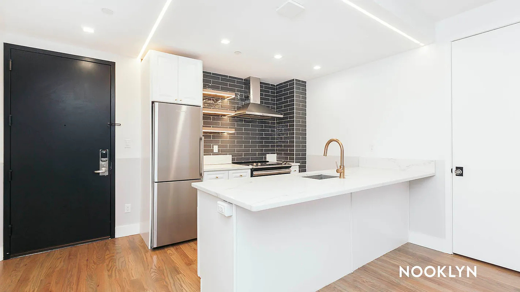 115 Stanwix Street - Photo 2